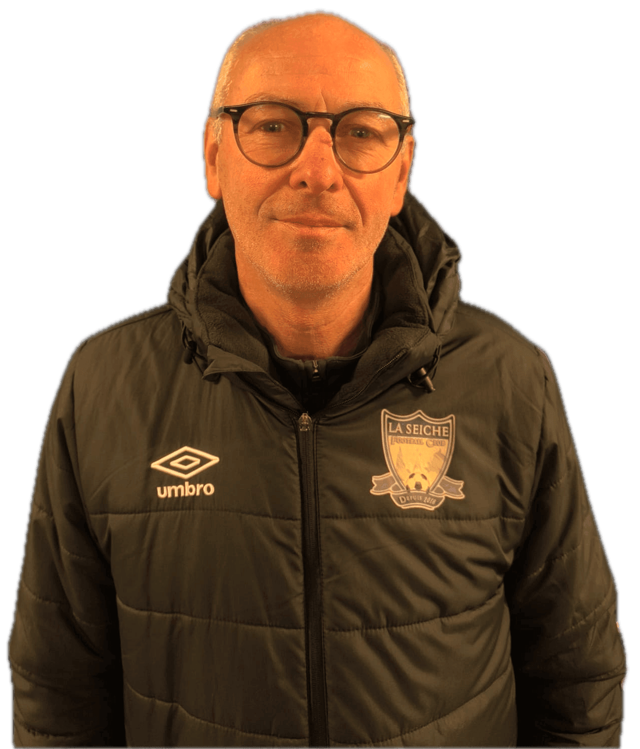 Photo Gérard U6-U7 U8-U9 avec arrière-plan supprimé 2